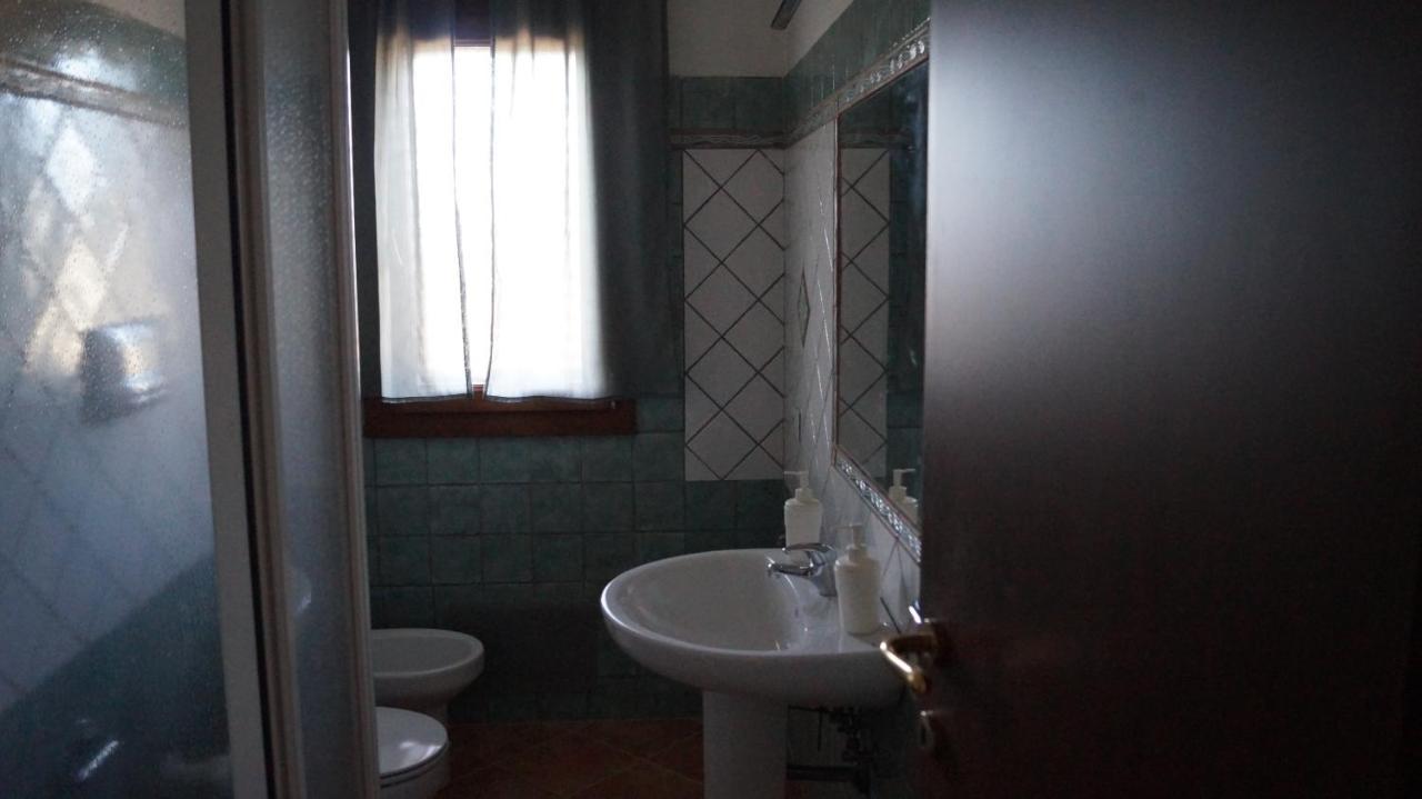 Domo Sara Villa Orosei Bagian luar foto