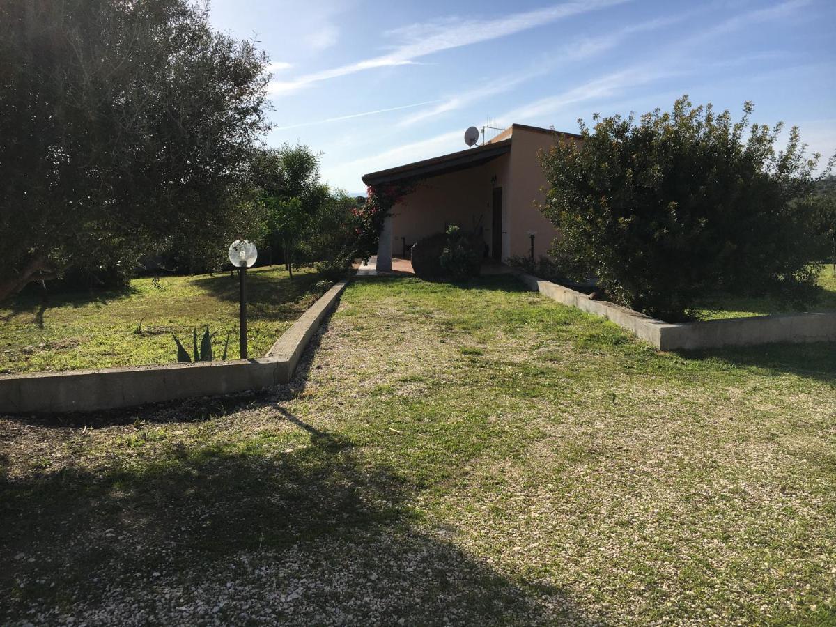 Domo Sara Villa Orosei Bagian luar foto
